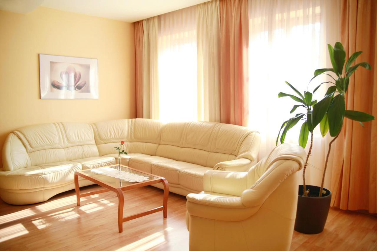 Hotel Dream Trnava Extérieur photo