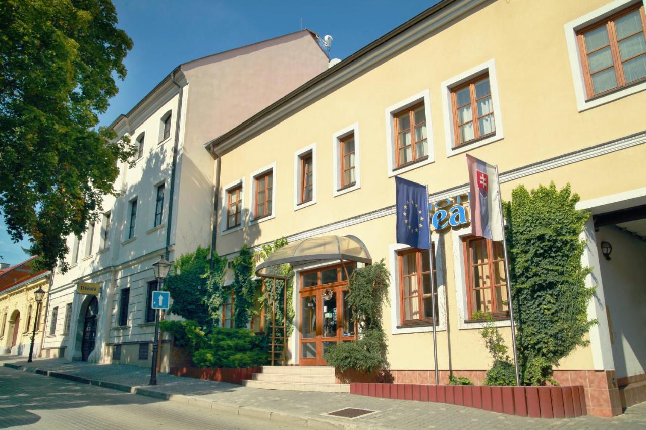 Hotel Dream Trnava Extérieur photo