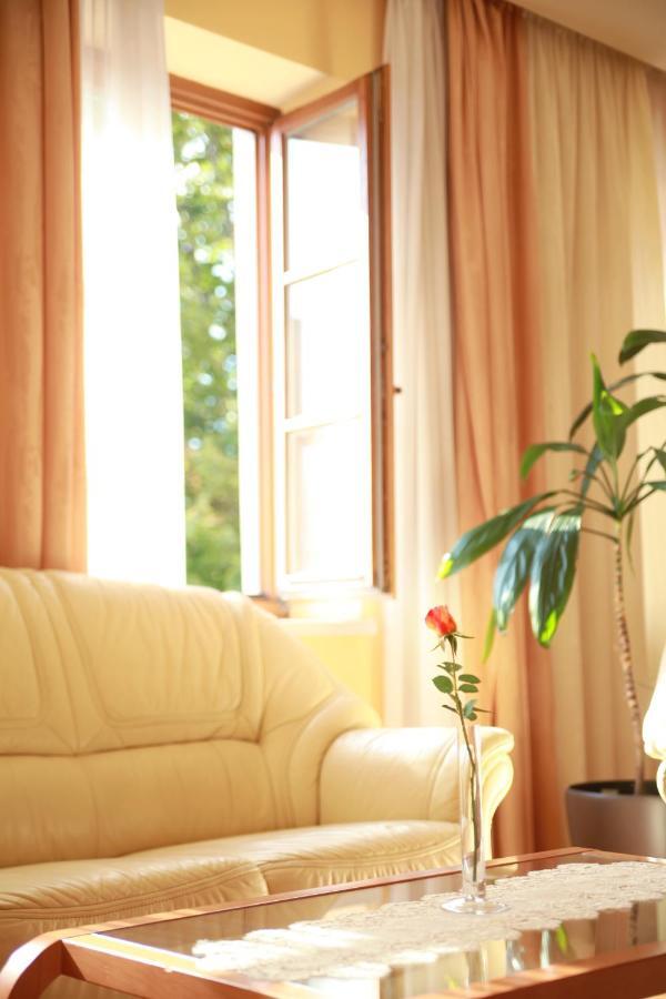 Hotel Dream Trnava Extérieur photo